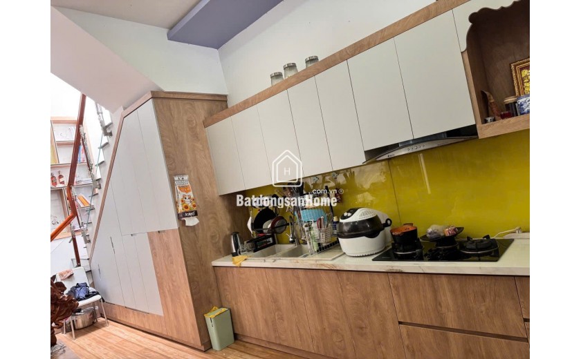 Bán nhà 1 trệt 1 lầu hẻm Xóm Chiếu, gần KĐT Vĩnh Điềm Trung, 100m², giá 3,9 tỷ